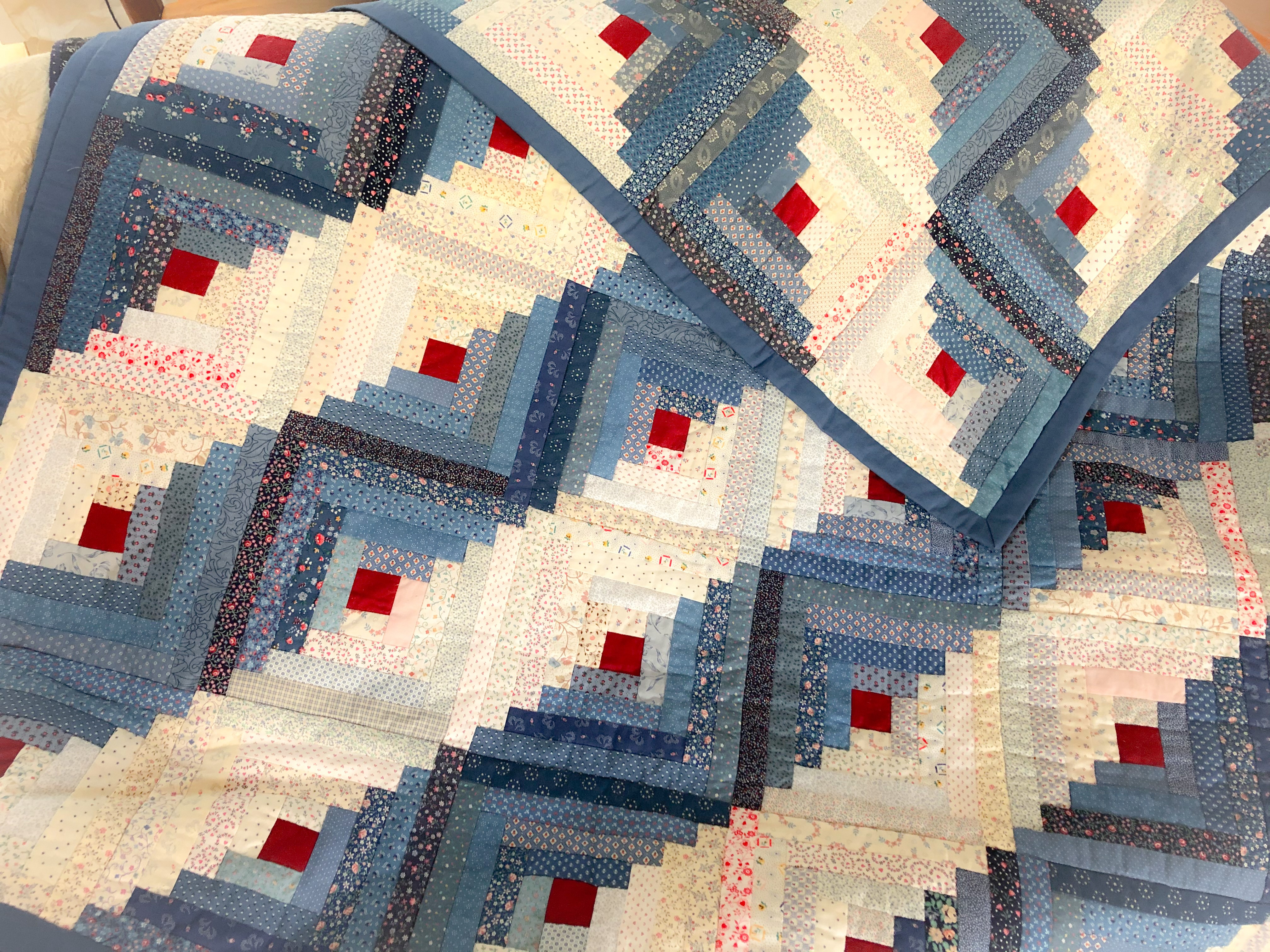 Arlene_Log_Cabin_Quilt02.jpg